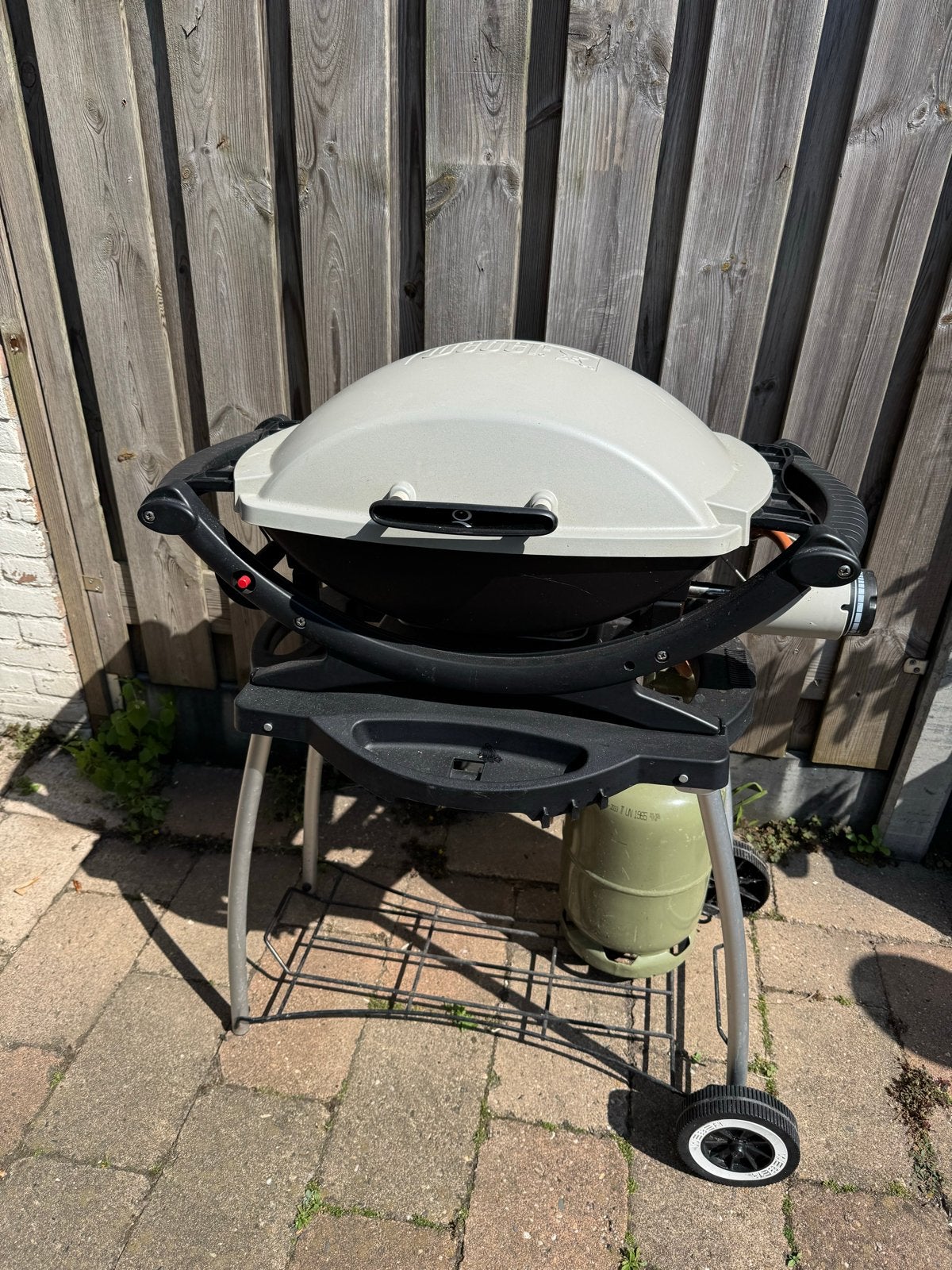 Weber gas BBQ inclusief gasfles en hoes, Ophalen, Gebruikt