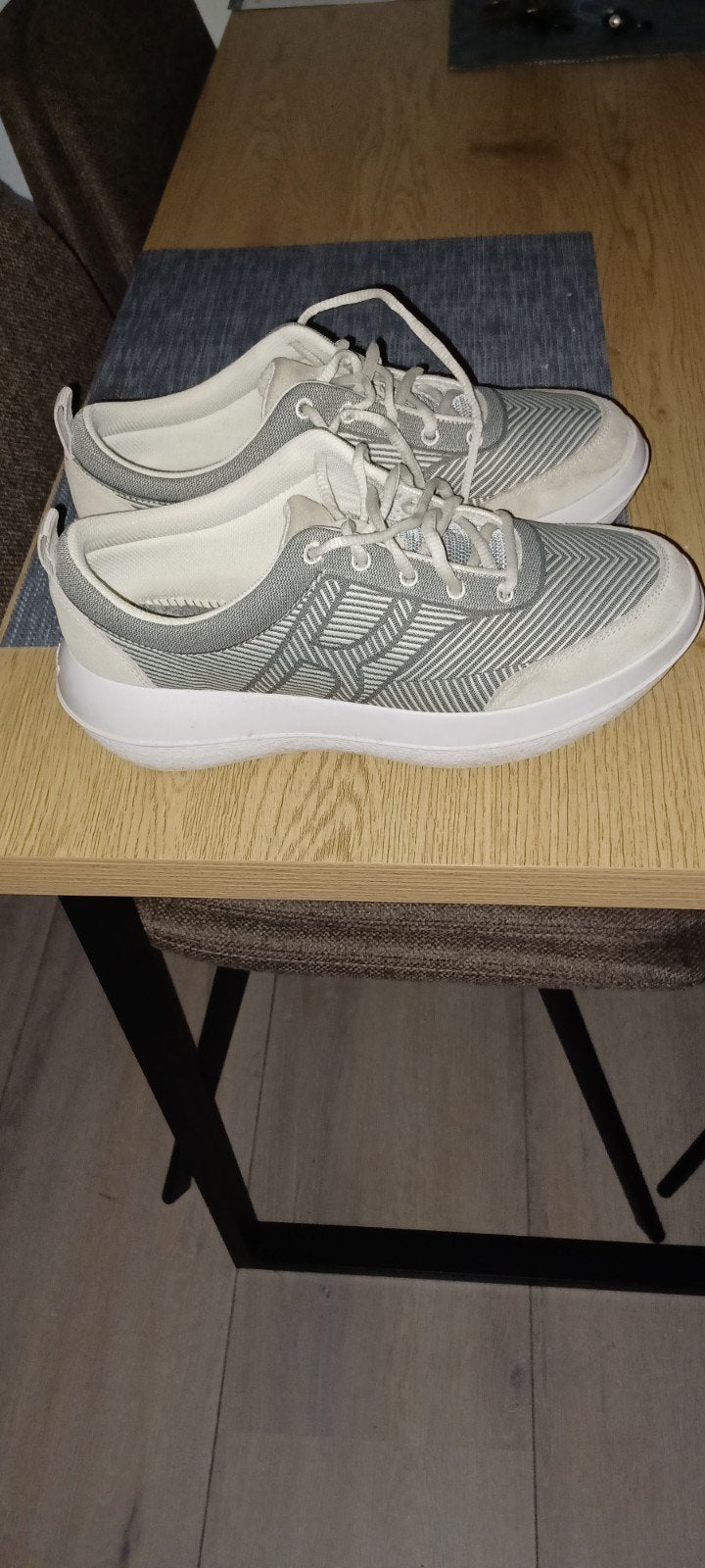 dames schoenen, Nieuw, Ophalen of Verzenden, Instappers, Beige