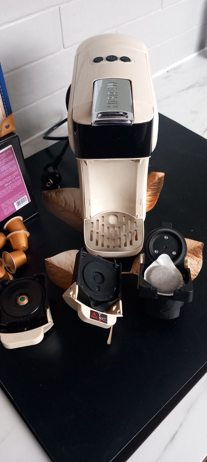 HiBrew Koffieapparaat voor pads en cups met houders, Koffiepads en cups, Verzenden, Koffiemachine, Zo goed als nieuw