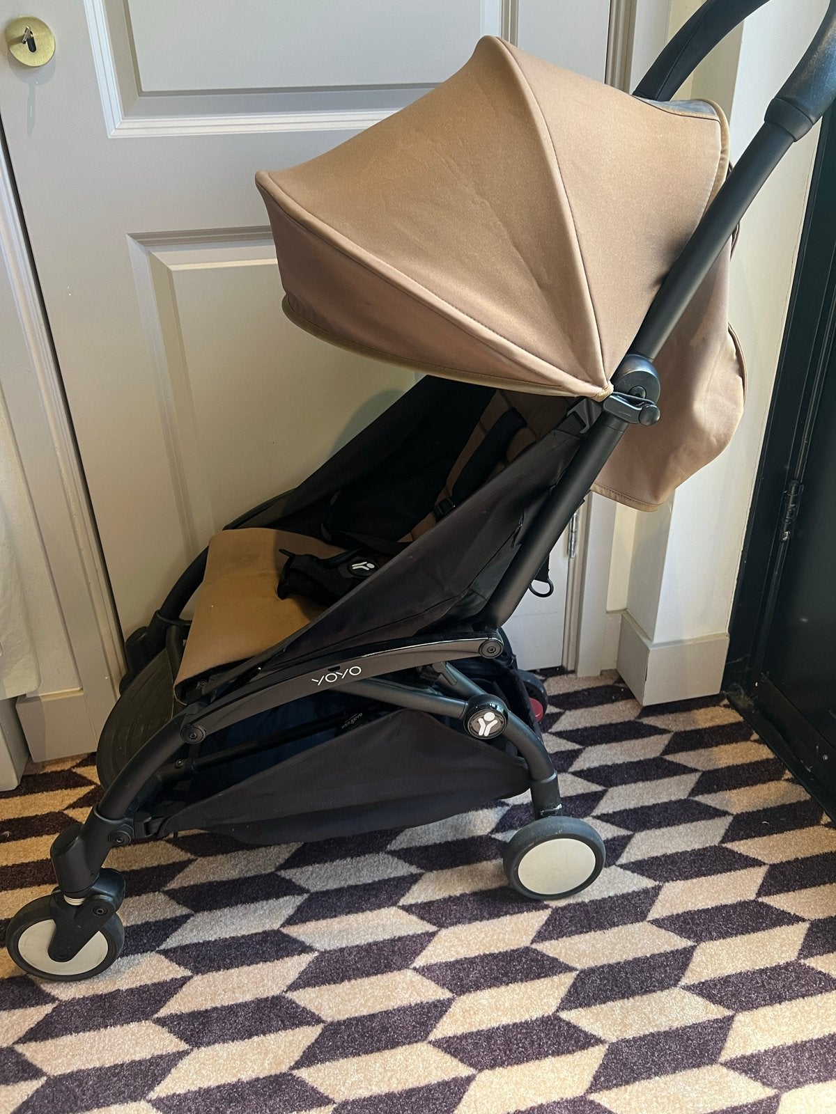 Babyzen YOYO buggy - Beige Bruin - Compact en in goede staat, Kinderen en Baby's, Buggy's, Gebruikt, Overige merken, Verstelbare rugleuning