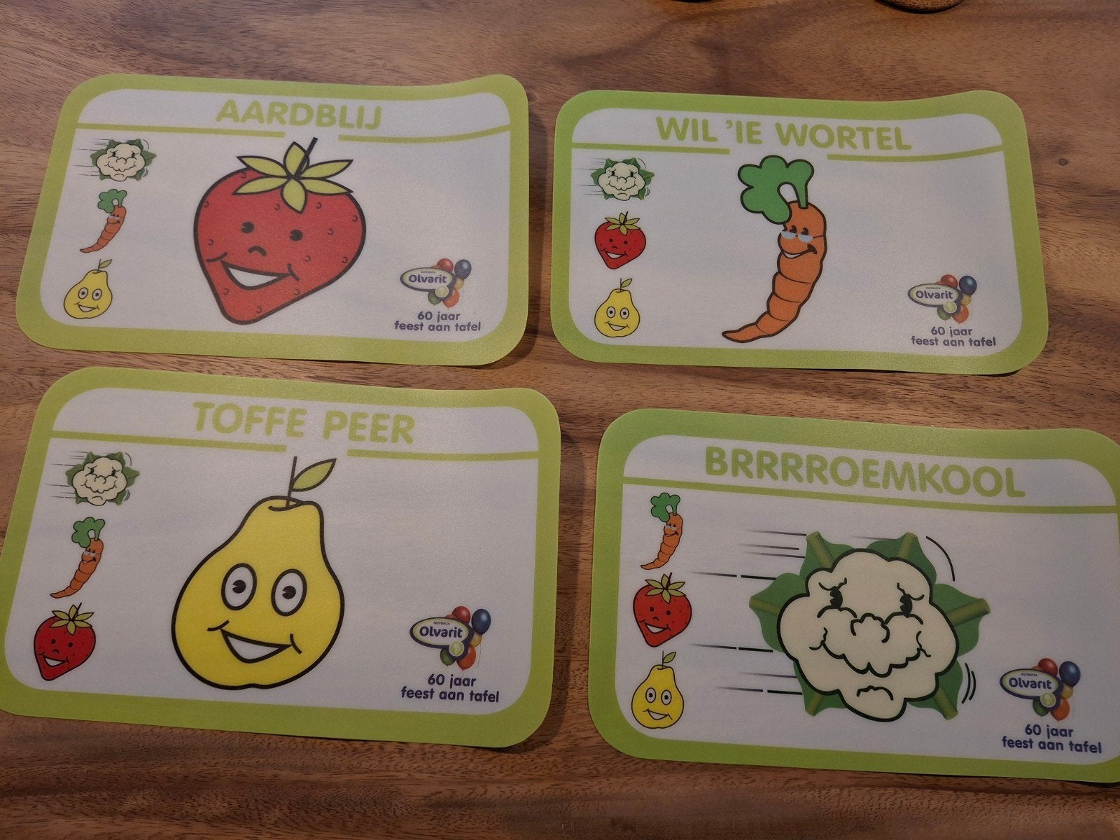 Olvarit placemats 60 jaar feest aan tafel (4 stuks), Ophalen of Verzenden, Nieuw