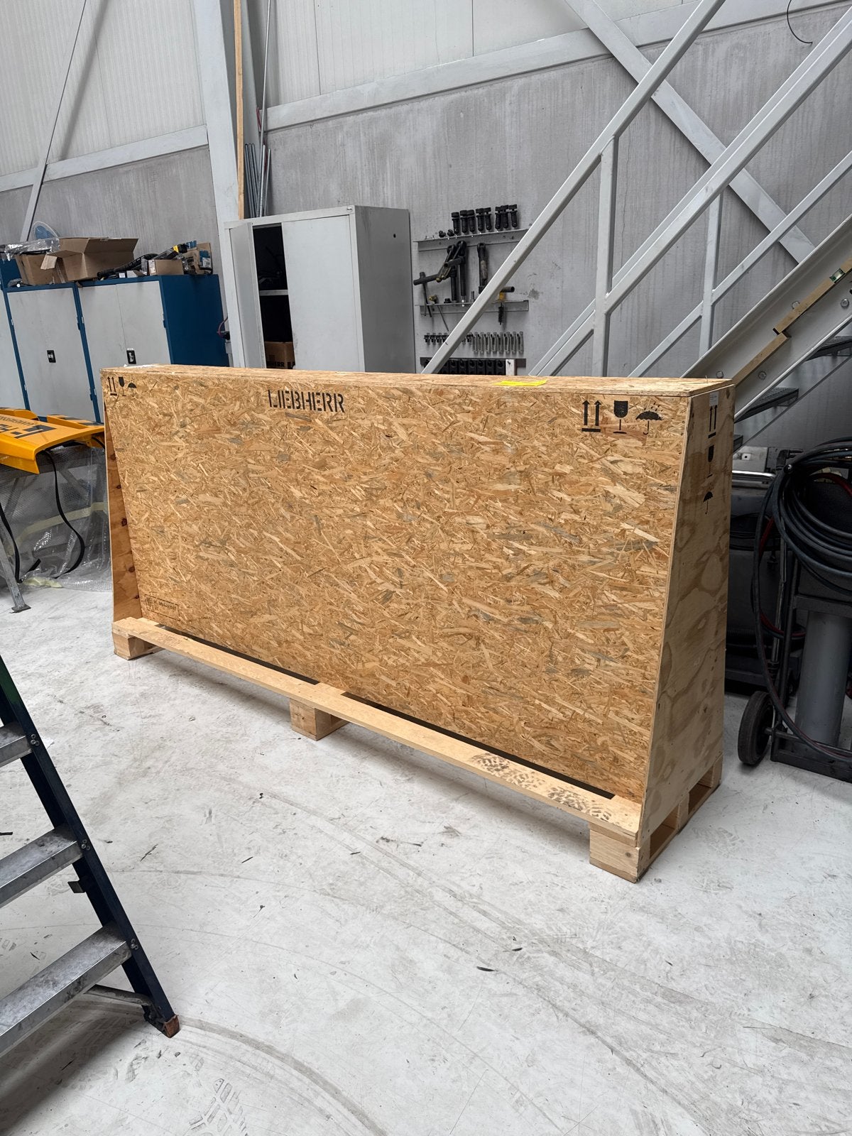 Opslag box / Pallet voor glas/scherm (261x27x112 cm), Ophalen, Gebruikt, 100 cm of meer, 60 cm of meer