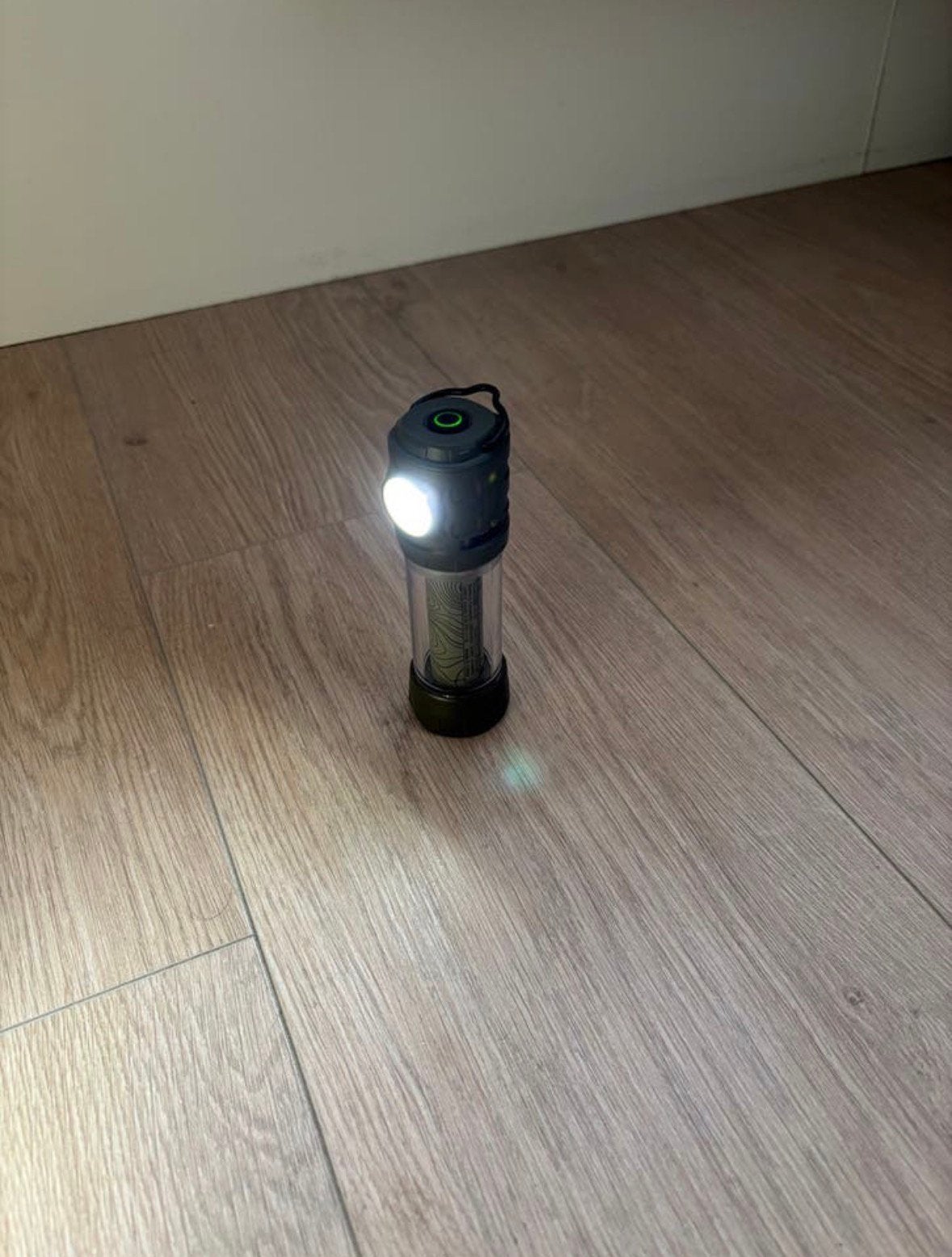 Zaklamp/lantaarn oplaadbaar, Ophalen of Verzenden, Zo goed als nieuw, Batterij