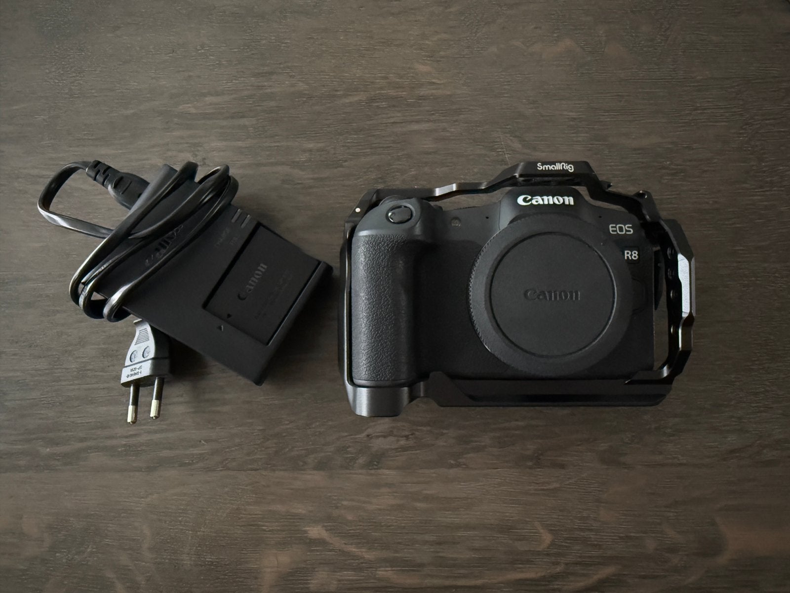Canon EOS R8 Systeemcamera met SmallRig Cage, Accu, Canon, Ophalen of Verzenden, Zo goed als nieuw