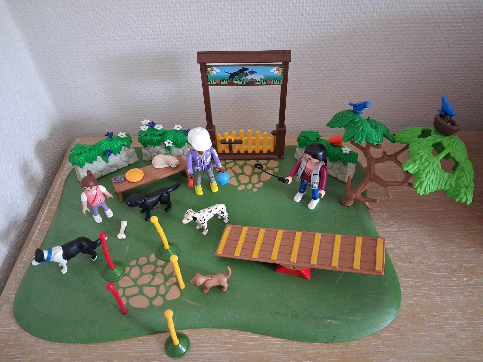 Playmobil hondentraining met 4 honden en trainer setnr 6145, Ophalen of Verzenden, Zo goed als nieuw