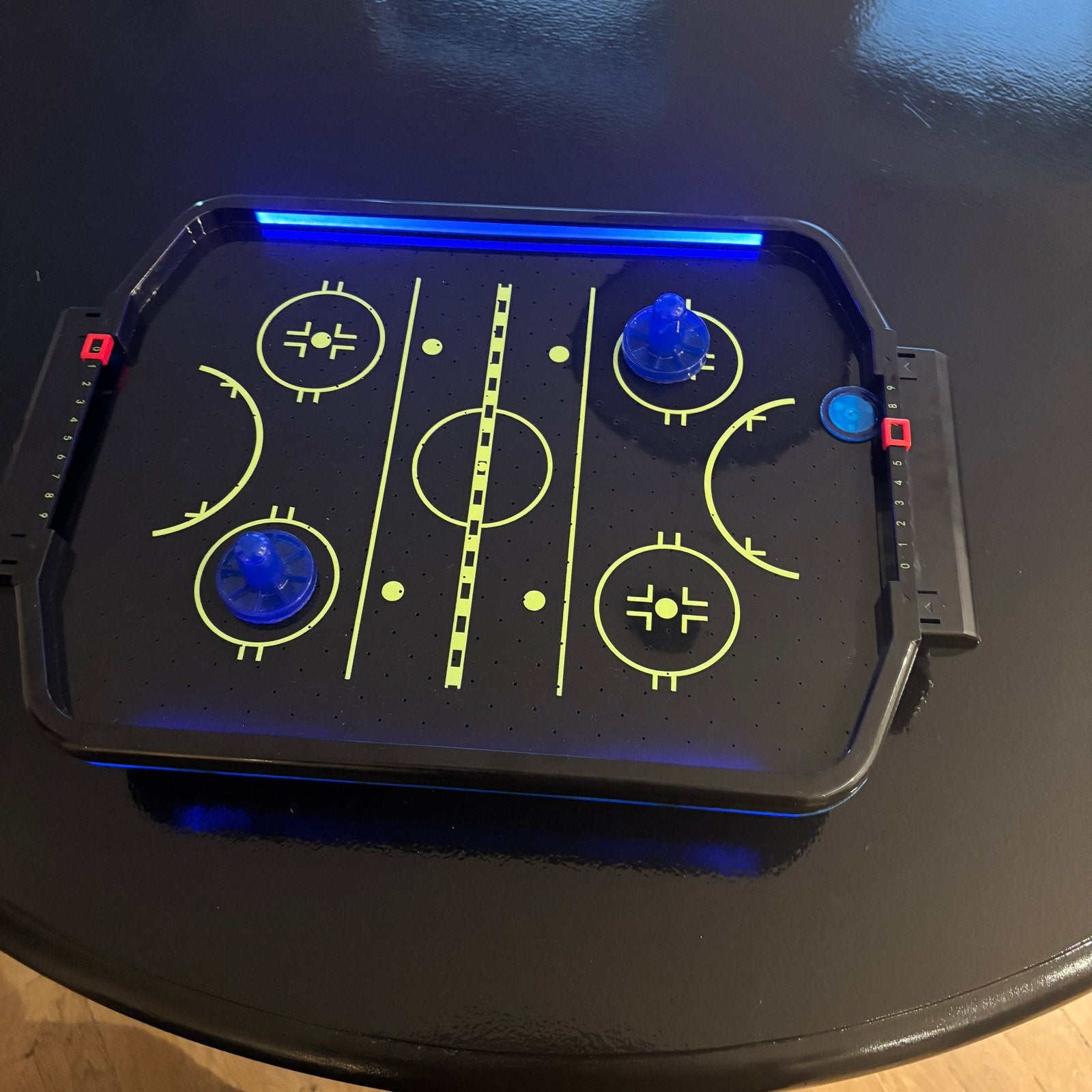 Mini Airhockey Tafel met LED Verlichting, Ophalen of Verzenden, Gebruikt