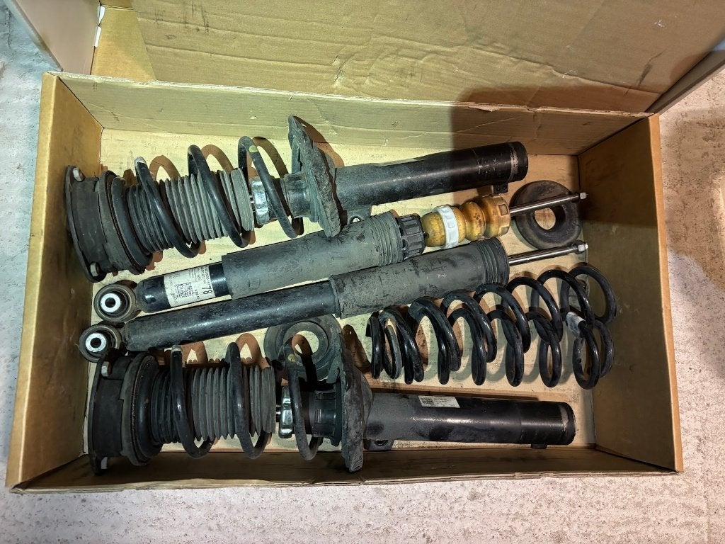 Originele veringset Seat Leon 5F 2019 Schokdemper Veerpoot, Ophalen, Gebruikt, Seat