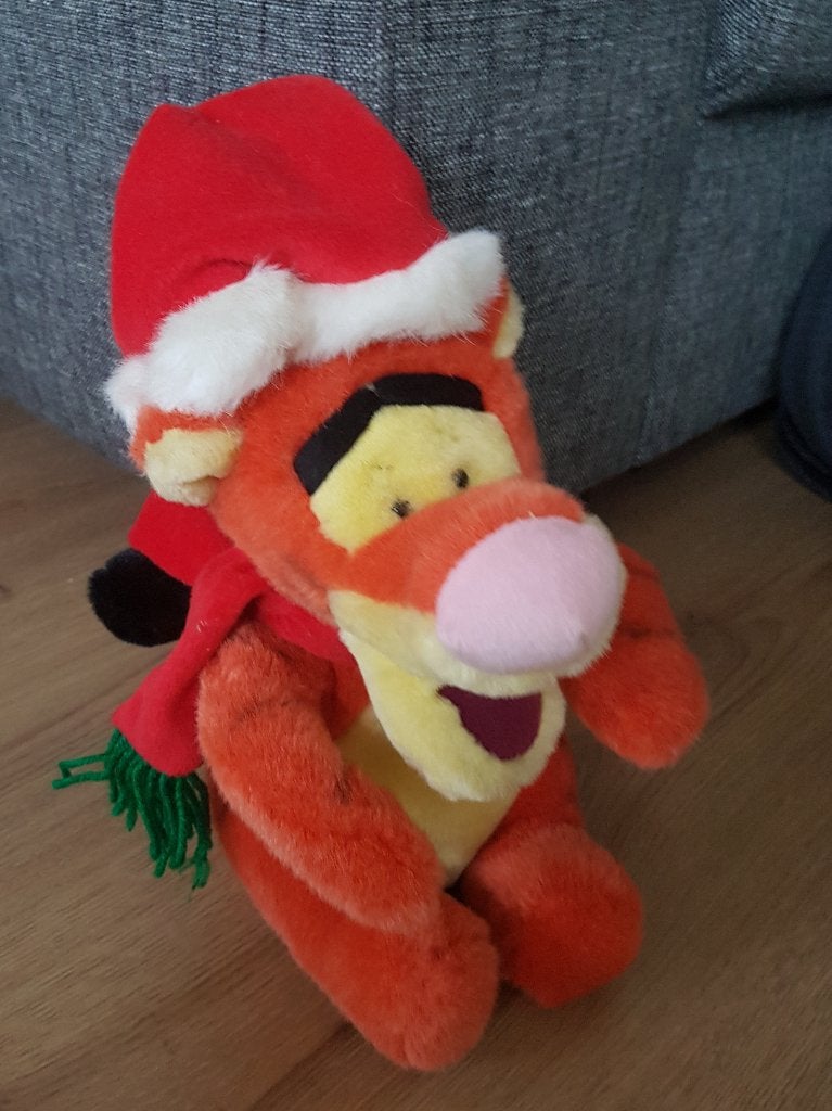 Pluche Disney kerst Tigger *a, Verzamelen, Disney, Ophalen of Verzenden, Winnie de Poeh of vrienden, Zo goed als nieuw, Knuffel