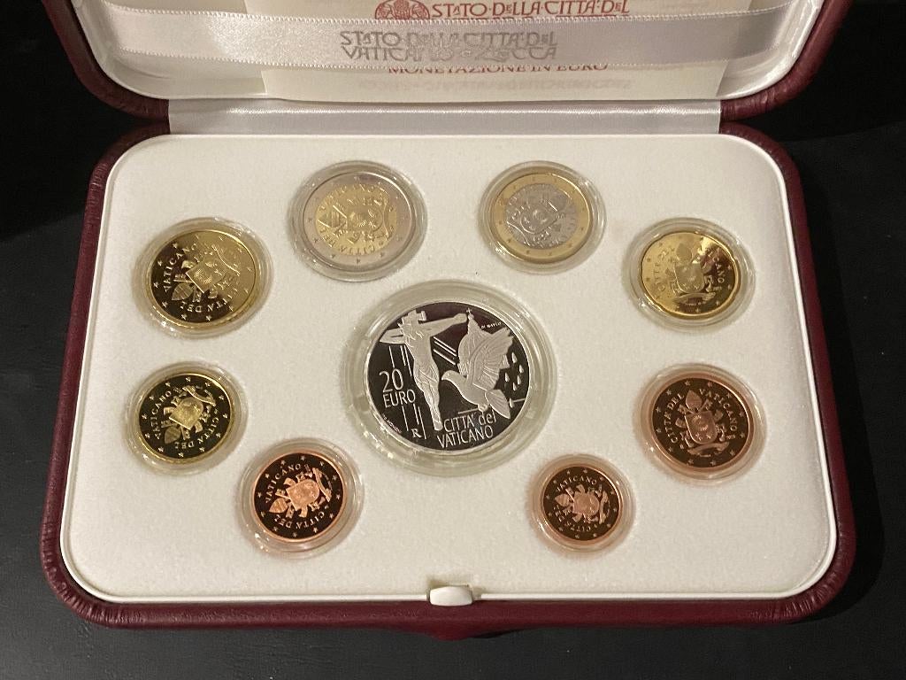 Vaticaan proof set 2021 met zilveren 20 euro, Postzegels en Munten, Ophalen of Verzenden, Vaticaanstad, Overige waardes, Setje