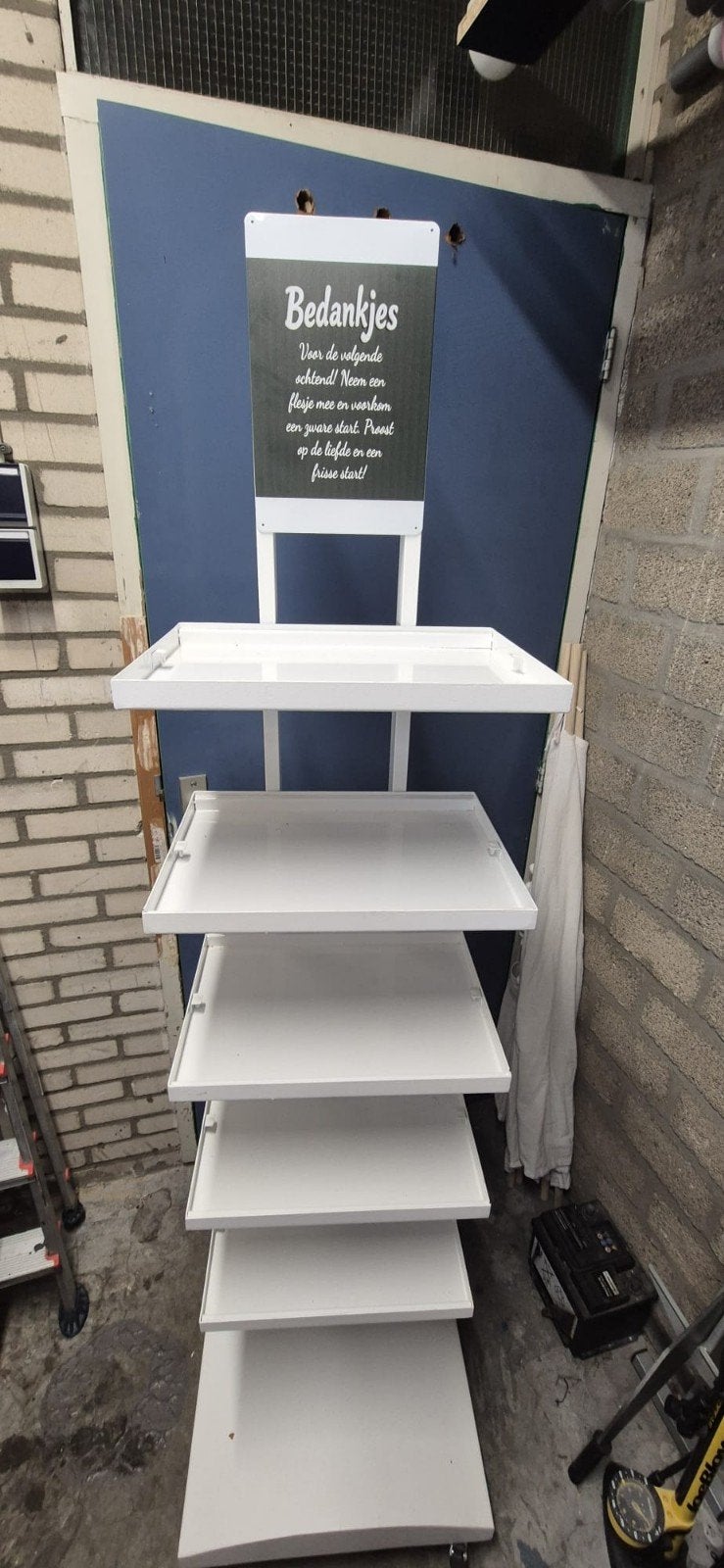 Witte etagère / presentatierek, Ophalen, Zo goed als nieuw, Etagère, Metaal