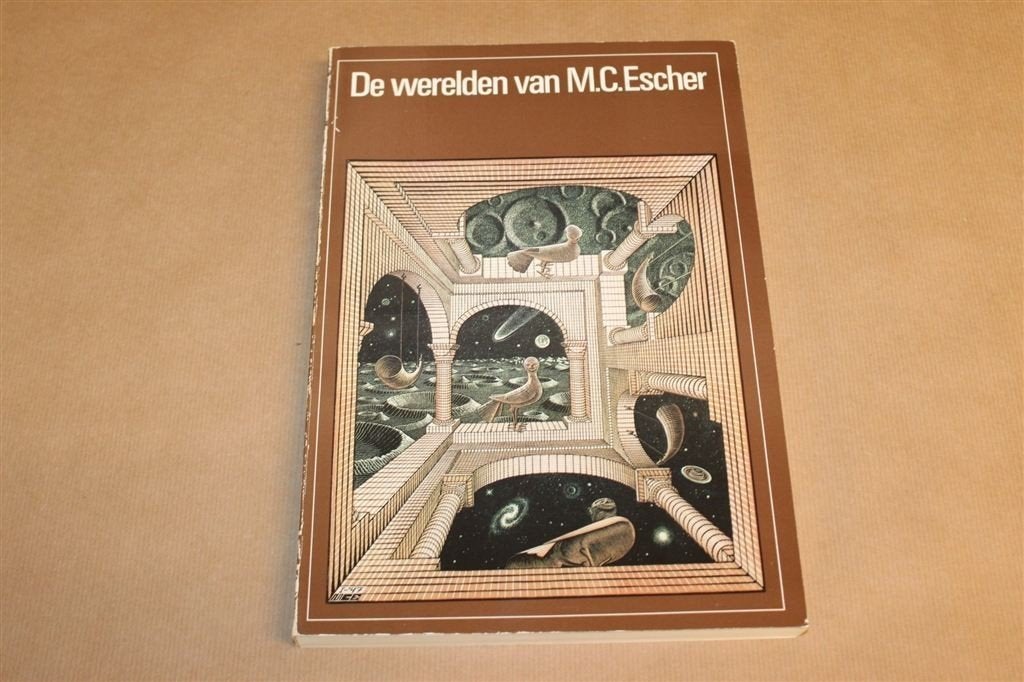 De Werelden van M.C. Escher — Kunstboek met Catalogus, Boeken, Ophalen of Verzenden, Gelezen