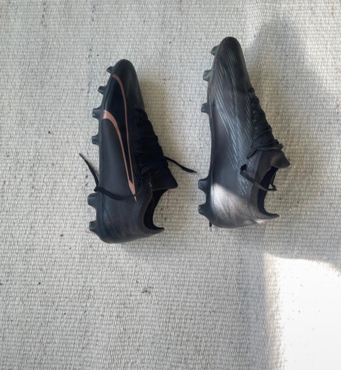 Zwarte Voetbalschoenen - Zo goed als nieuw, Maat XS of kleiner, Ophalen of Verzenden, Zo goed als nieuw, Schoenen