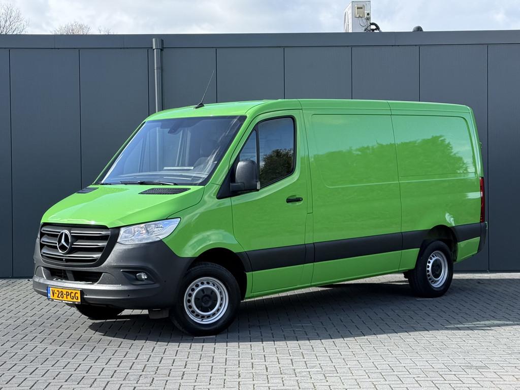 Mercedes-Benz Sprinter 317 CDI 170 PK AUTOMAAT RWD / L2H1 /, Auto's, Bestelauto's, Automaat, Achterwielaandrijving, Gebruikt, Euro 6