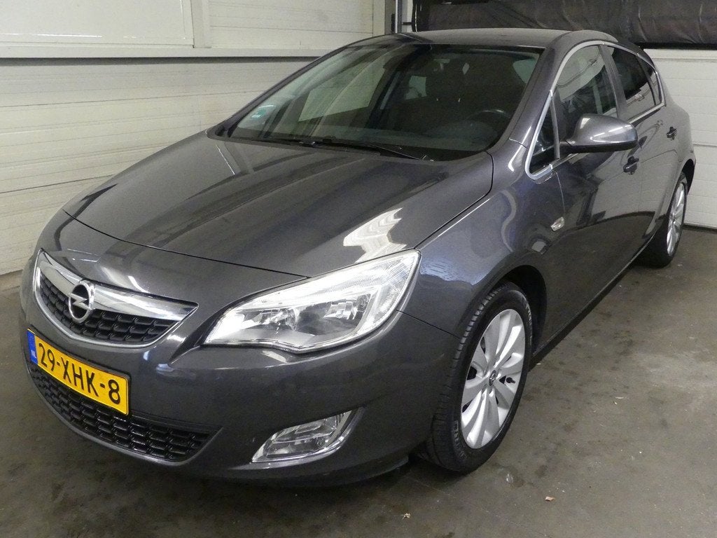 Opel Astra 1.4 Cosmo - Trekhaak - Cruise Control, Auto's, Opel, Bedrijf, Te koop, Astra, ABS, Airbags, Airconditioning, Automatische klimaatregeling