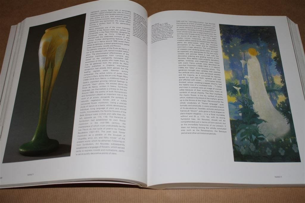 Prachtig boek. Art Nouveau., Boeken, Ophalen of Verzenden, Gelezen