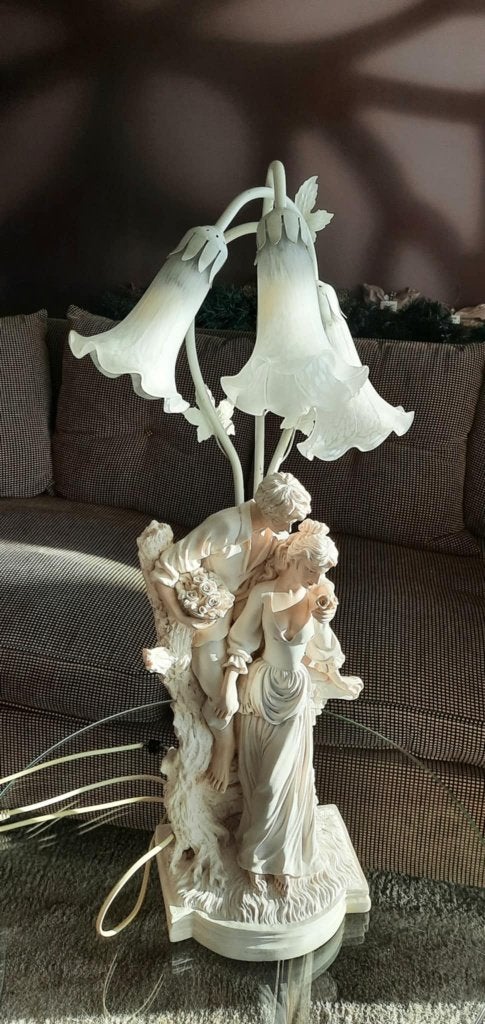 TIFFANY NEW YORK STIJL LELIE LAMP, Ophalen