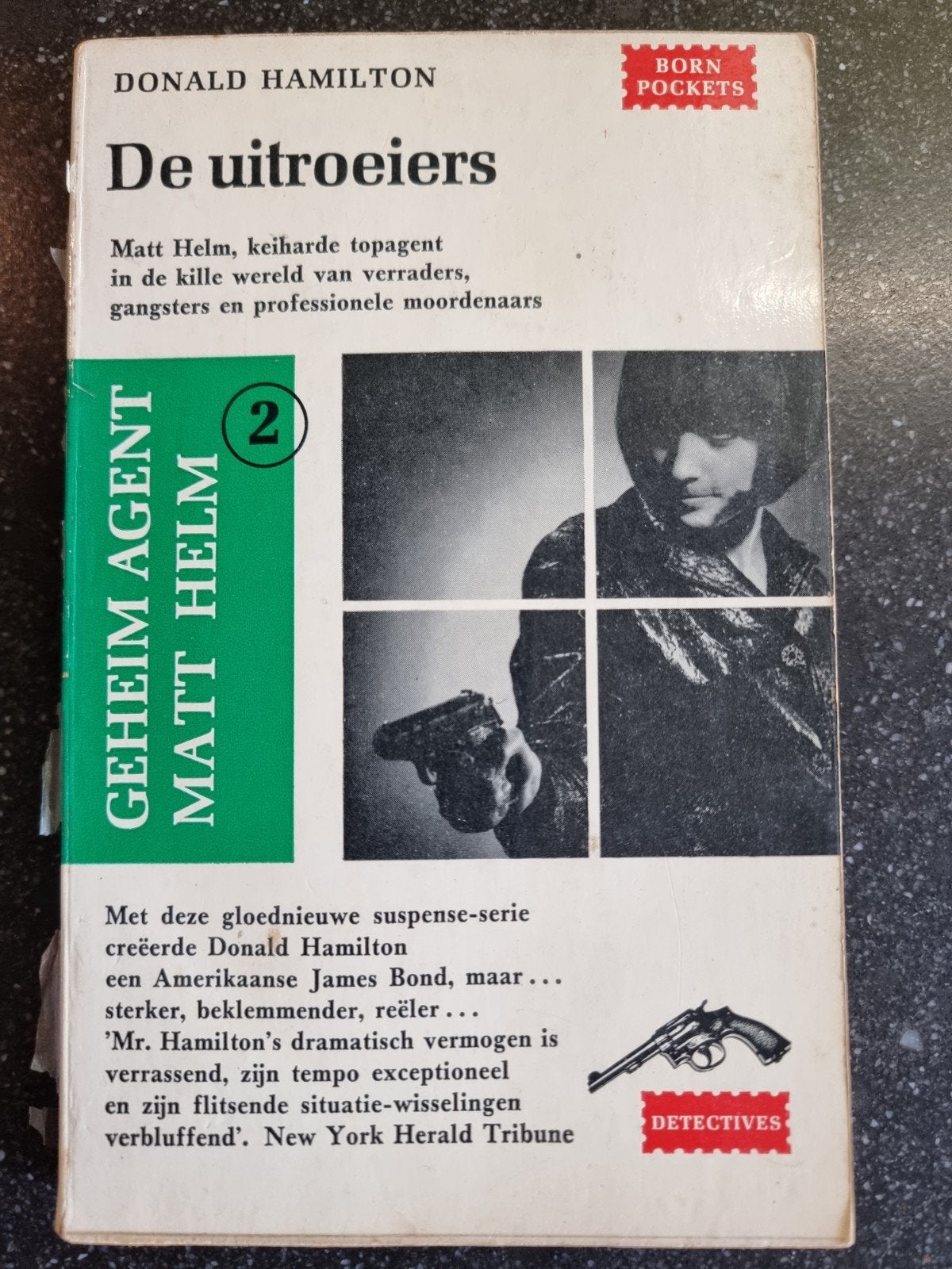 Donald Hamilton - Geheim Agent Matt Helm: De Uitroeiers, Verzenden
