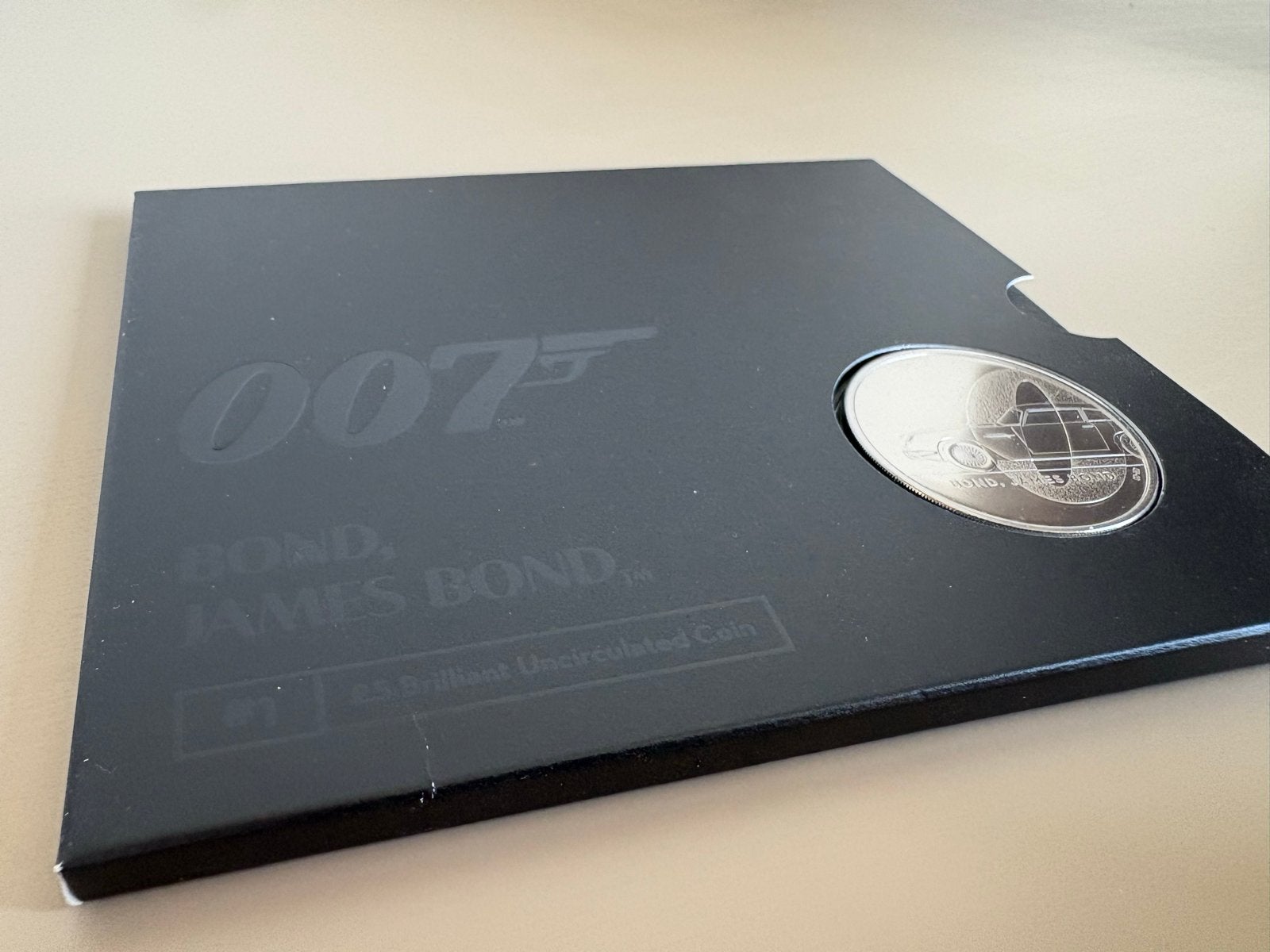 James Bond 007 munt - The Royal Mint - Brilliant Uncirculate, Ophalen of Verzenden, Overige typen