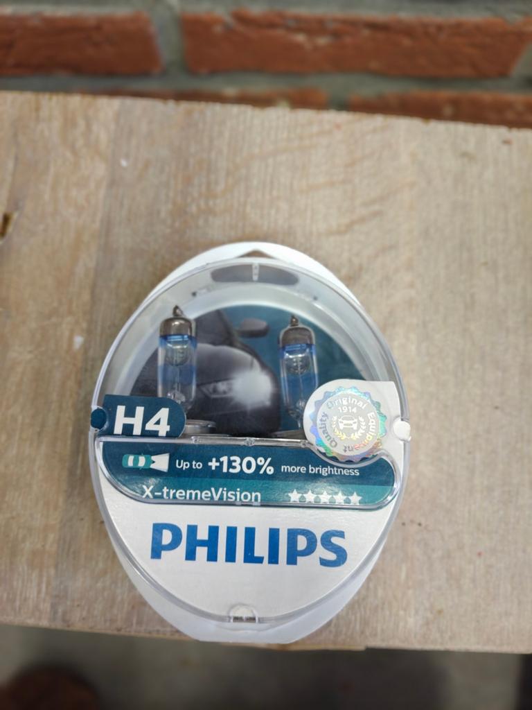 Philips H4 X-tremeVision Autolampen (+130% helderheid), Ophalen of Verzenden
