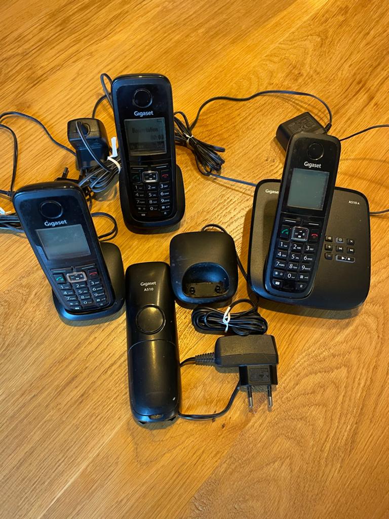 Gigaset set met 4 telefoons - Compleet DECT systeem, Ophalen of Verzenden, Gebruikt, 4 handsets of meer