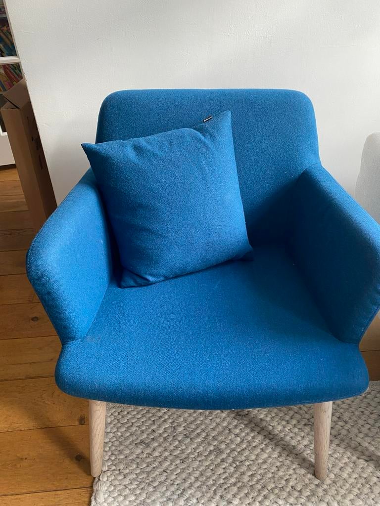 Bolia fauteuil met bijpassend kussen, Blauw, Ophalen of Verzenden, Zo goed als nieuw, Eén