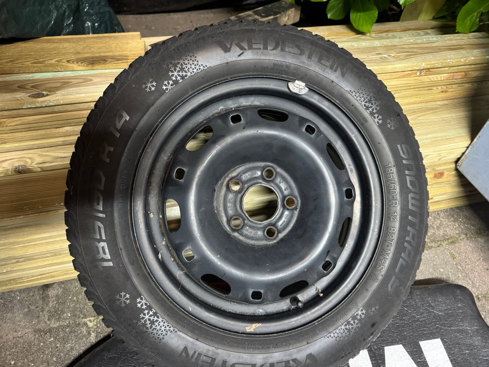 4x Vredestein Snowtrac 5 185/60 R14 – 8 mm, Ophalen of Verzenden, Zo goed als nieuw