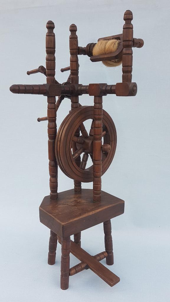 Houten spinnenwiel eikenhout, Ophalen, Gebruikt, Spinnewiel