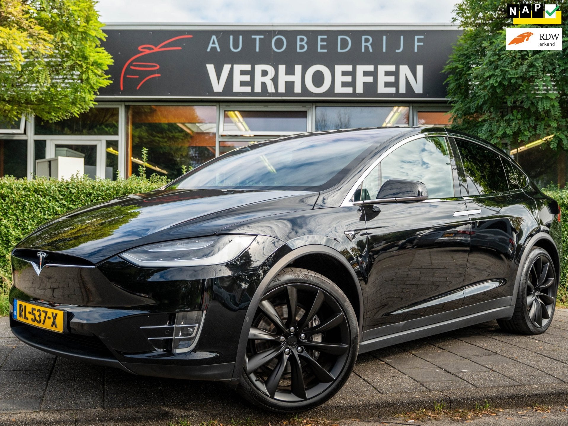 Tesla Model X 100D - 87% SOH - HOUT AFW - AUTOPILOT - PARK C, Zwart, Vierwielaandrijving, 2250 kg, SUV of Terreinwagen