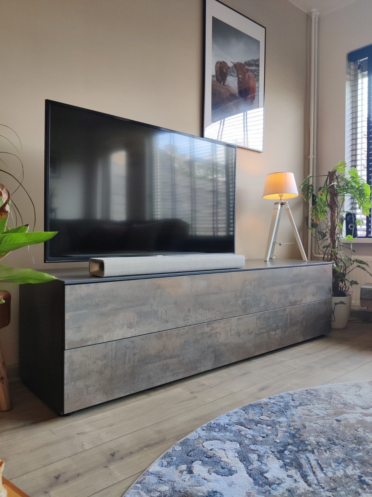 Modern TV-meubel met lades - Zo goed als nieuw
