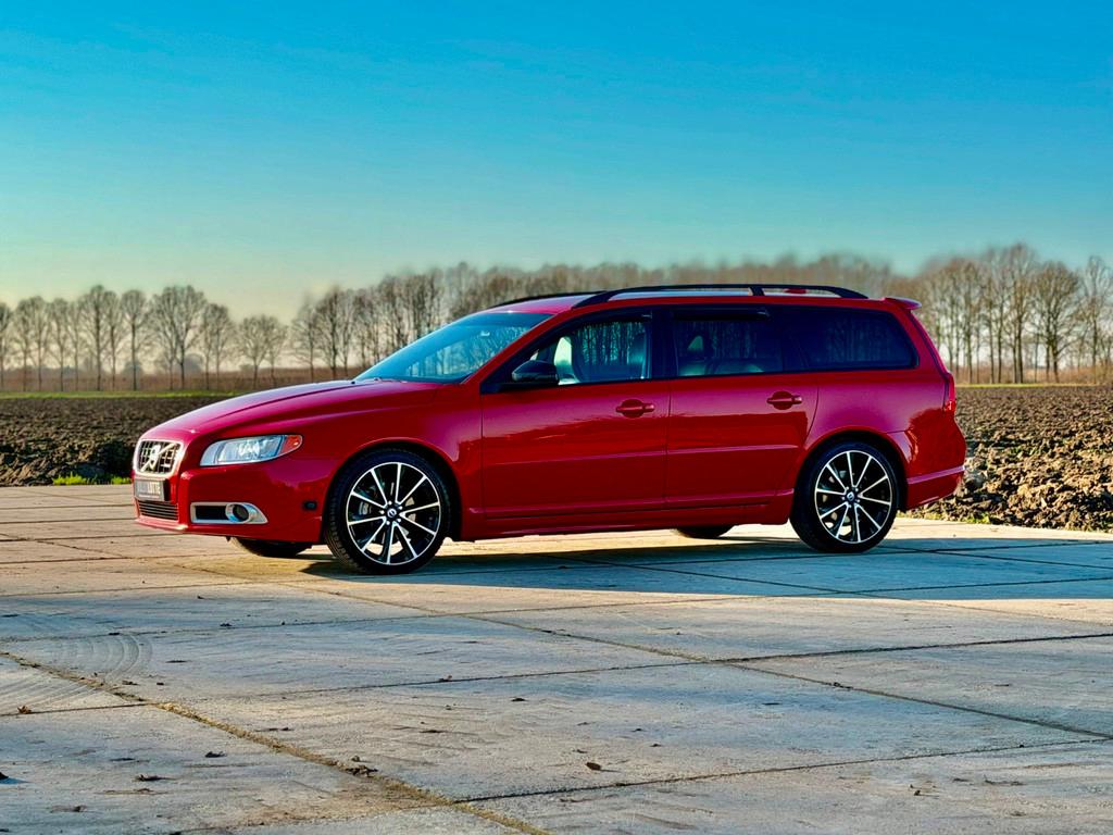 Volvo V70 2.5FT Momentum, Parkeersensor, Gebruikt, Zwart, Overige brandstoffen