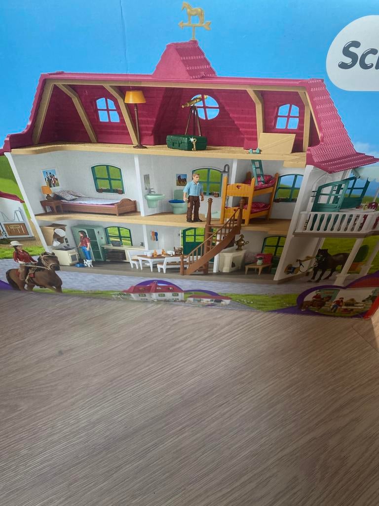 Schleich paarden huis, Ophalen, Zo goed als nieuw, Poppenhuis