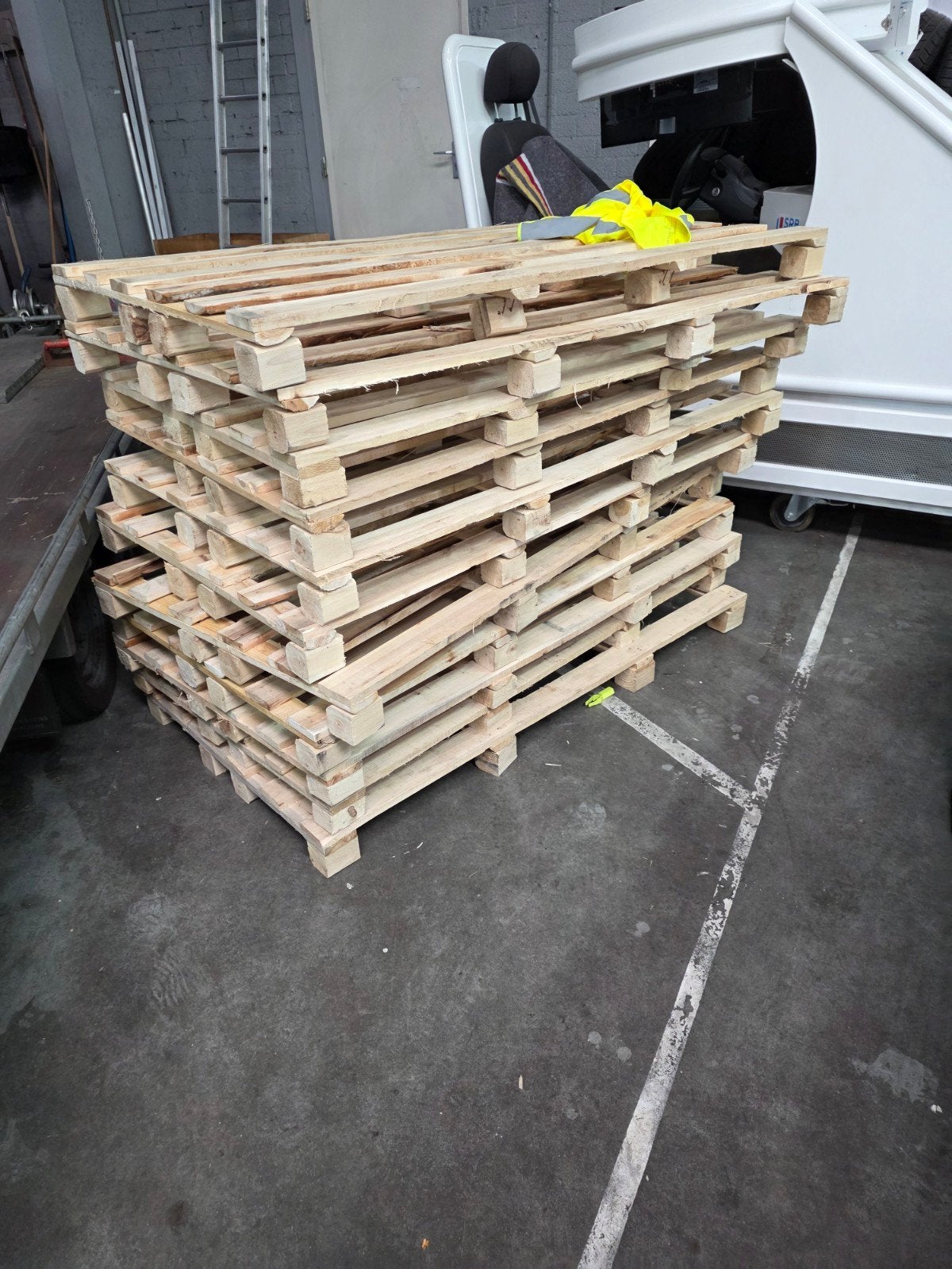 Gratis pallets af te halen in Rotterdam, Ophalen