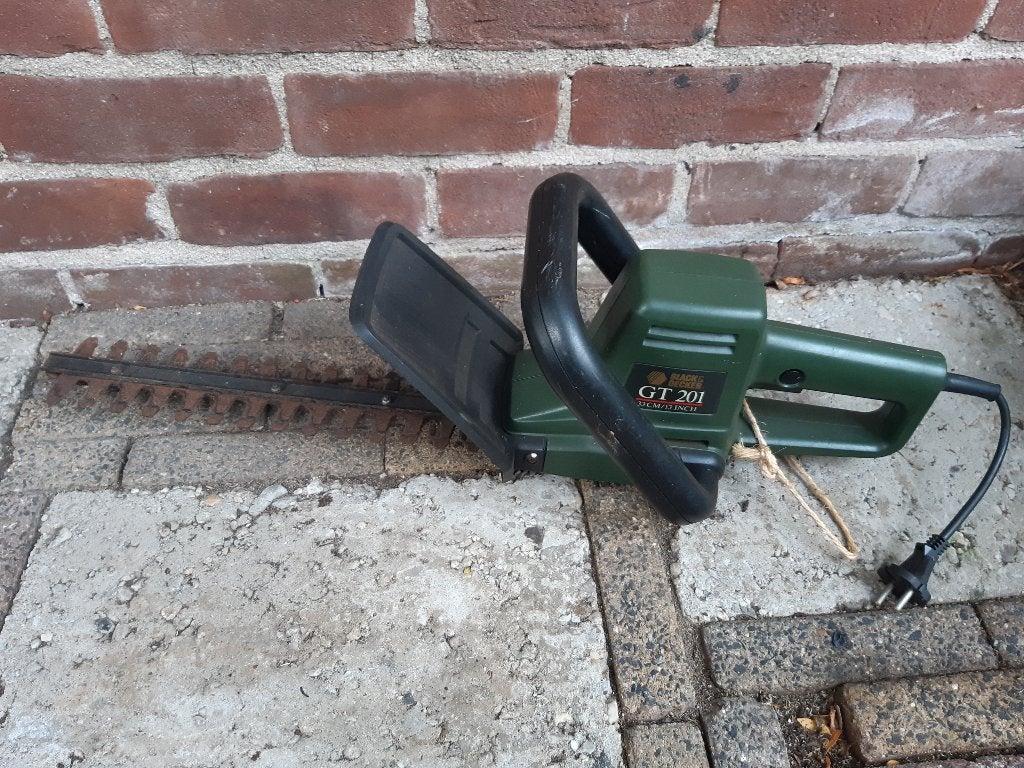 Heggeschaar Black & Dekker GT 201 33cm. electrisch, Tuin en Terras, Ophalen, Gebruikt, Elektrisch, BLack + Decker.