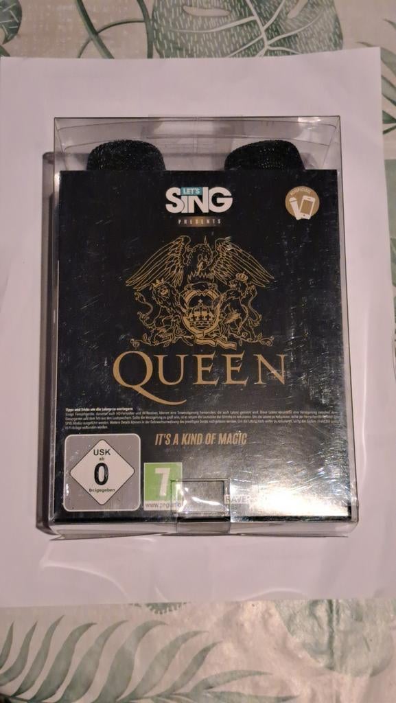 Let's Sing Queen met microfoons  PS4- Karaoke Game, Ophalen, Muziek, 2 spelers, Eén computer