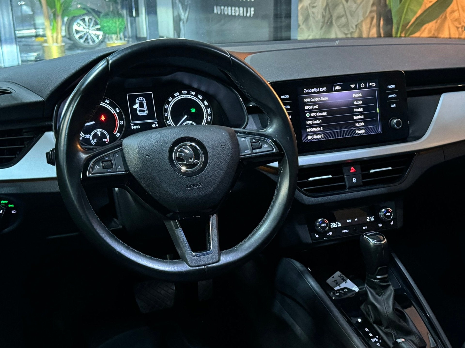 Skoda Kamiq 1.0 TSI Style|Automaat|Keyless|CarPlay|StoelVW|L, Auto's, Skoda, Stof, Gebruikt, Met garantie (alle), 116 pk