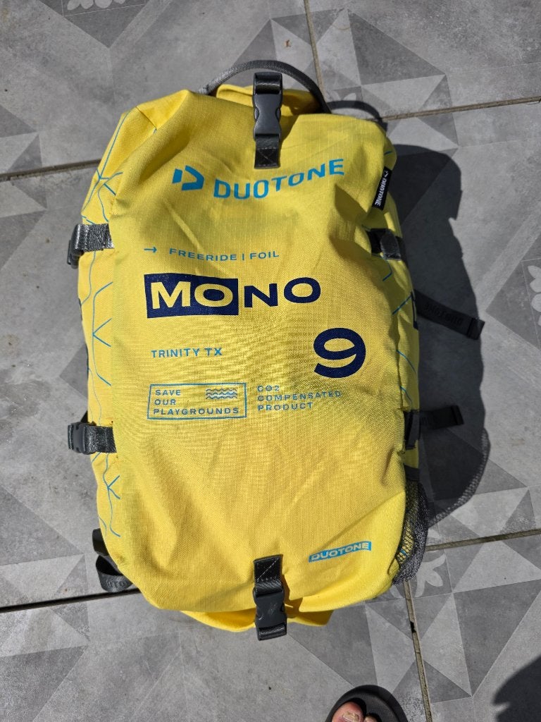 Duotone mono Kite 9 meter, Ophalen, 9 m², Geen board, Zo goed als nieuw
