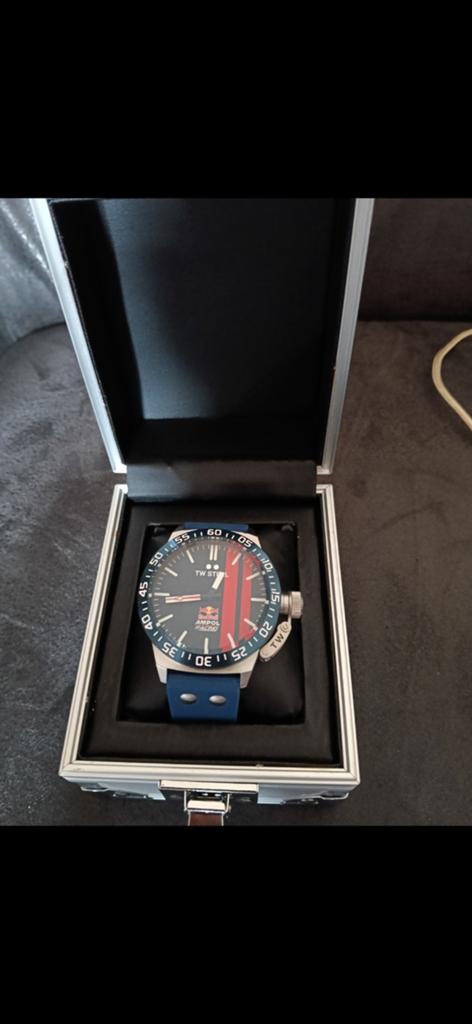 TW Steel Red Bull Ampol Racing horloge, Ophalen of Verzenden