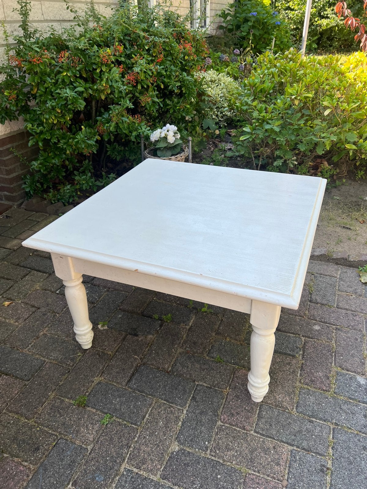 Te Koop : Grenen Salontafel Tafel Hout Geschilderd Wit, Tuin en Terras, Ophalen, Gebruikt, Vierkant, Hout