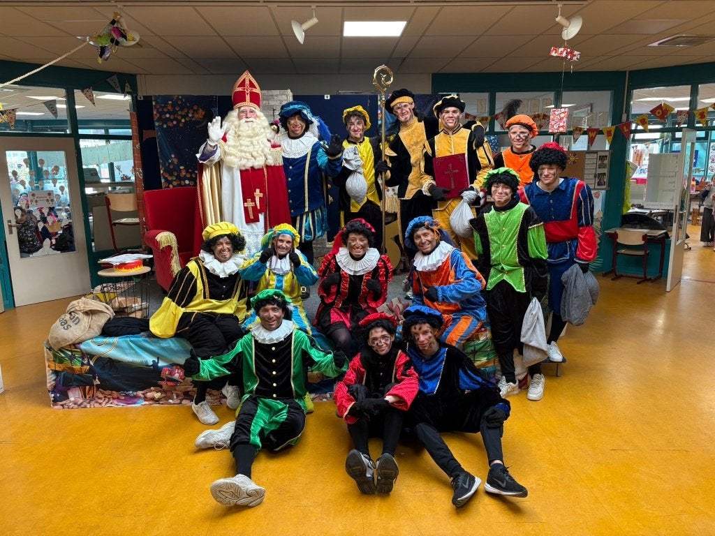 Bezoek van Sinterklaas en zijn Pieten?, Diversen, Sinterklaas, Ophalen, Zo goed als nieuw