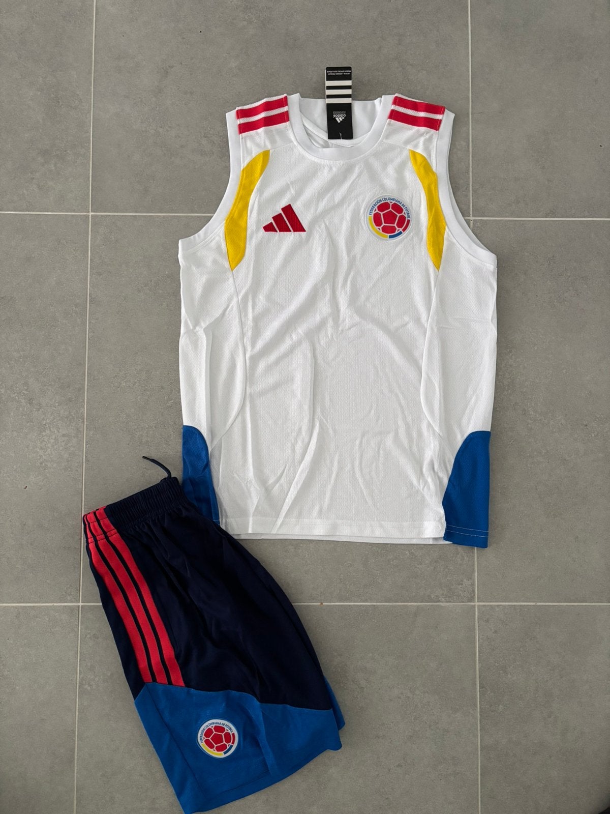Colombia Sleeveless Set, Ophalen of Verzenden, Nieuw, Set