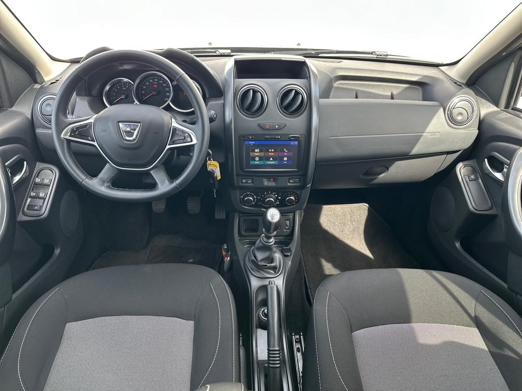 Dacia Duster 1.2 TCe 4x2 Lauréate PDC ACHTER / NAVI / CRUIS, Voorwielaandrijving, Gebruikt, Euro 6, Duster