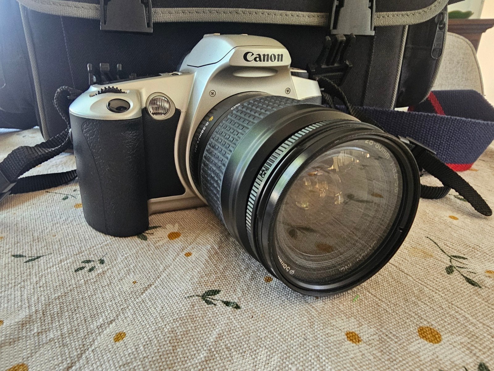 Canon EOS 500N Spiegelreflexcamera met accessoires, Audio, Tv en Foto, Fotocamera's Analoog, Ophalen of Verzenden, Gebruikt, Spiegelreflex