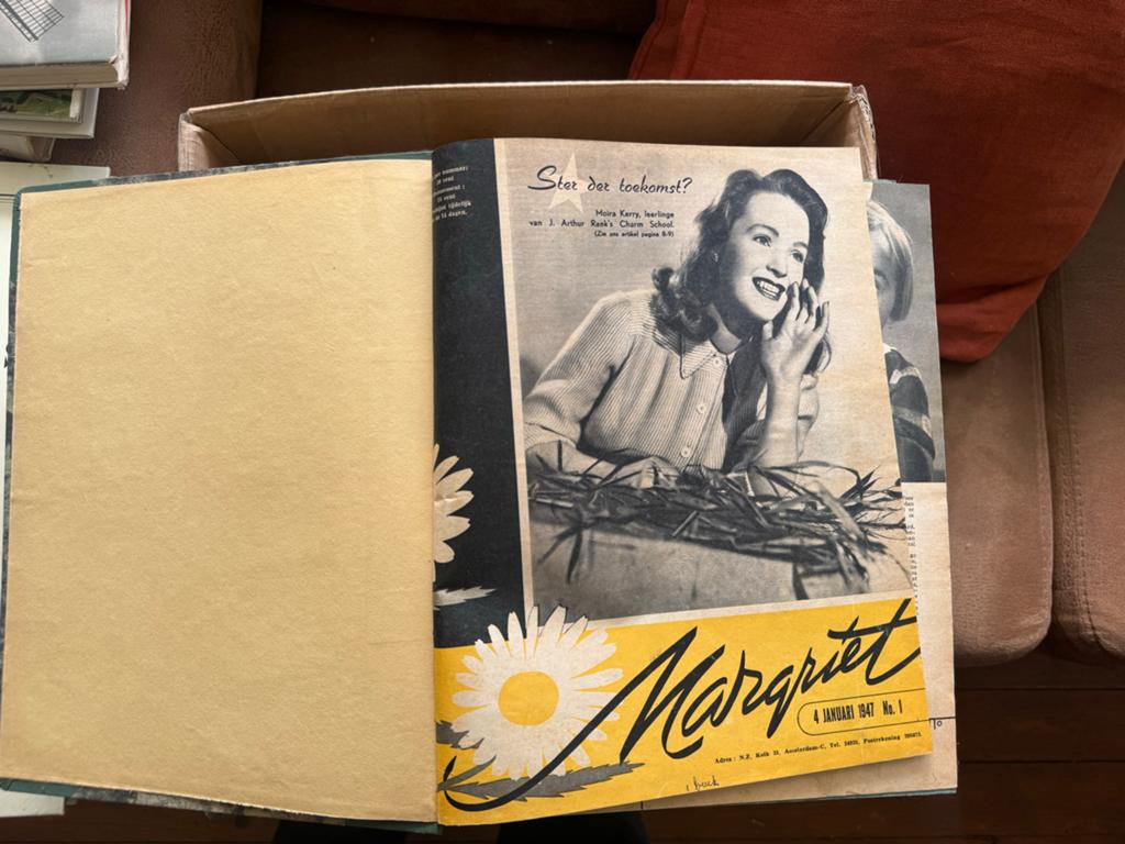 Margriet weekblad 1947, 1950, 1951 1953 - ingebonden, Boeken, Tijdschriften en Kranten, Ophalen of Verzenden, Gelezen, Damesbladen