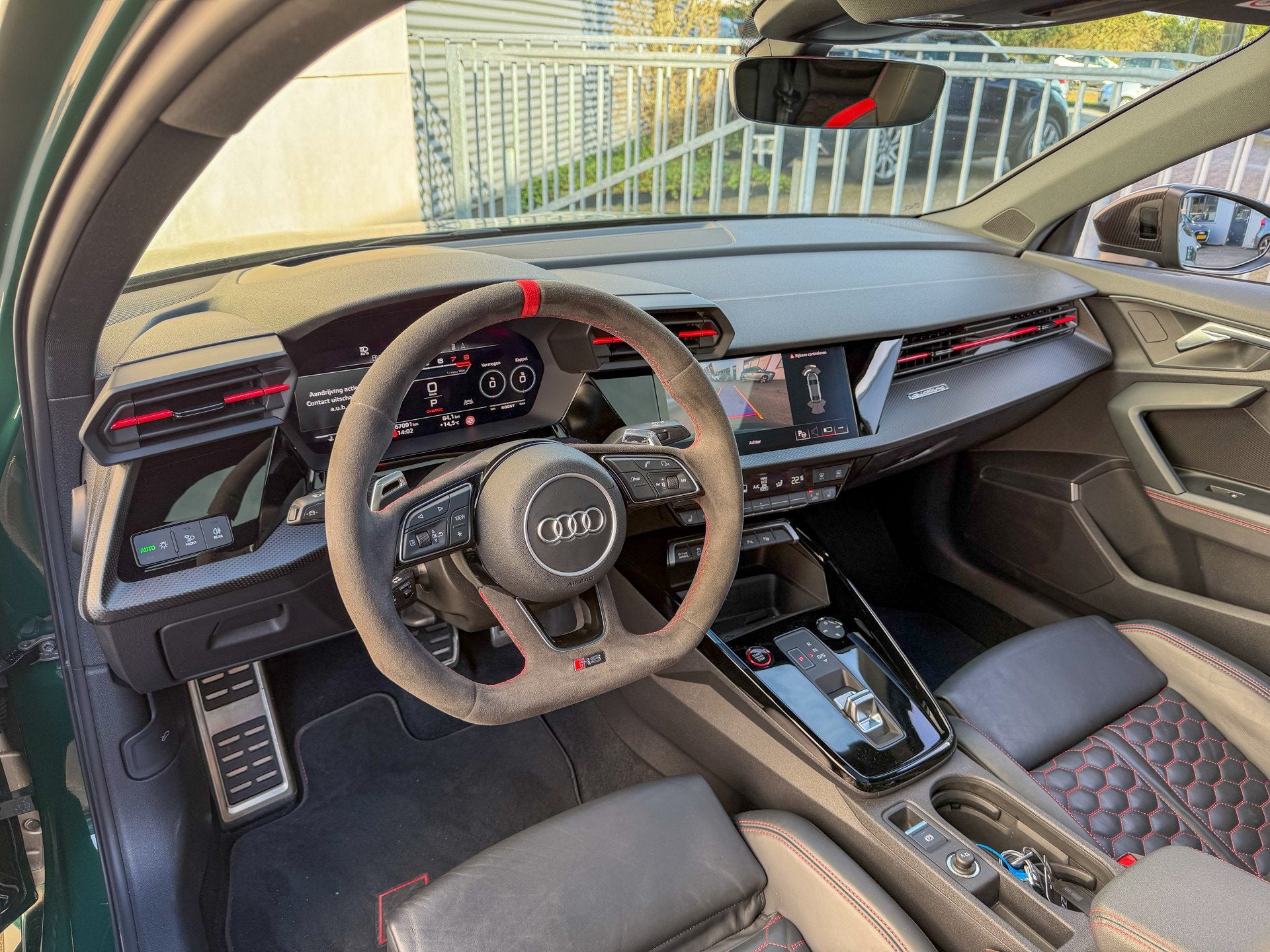 Audi RS3 Limousine 2.5 TFSI quattro Carbon ext.-Keramisch-Pa, Auto's, Audi, Automaat, Gebruikt, RS3, Met garantie (alle)