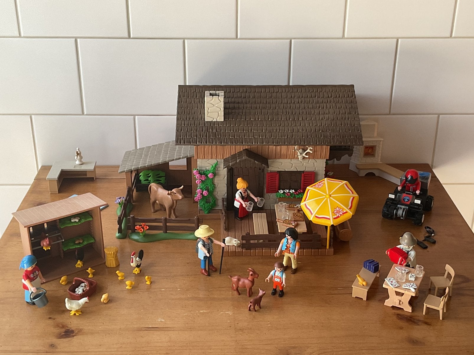 PLAYMOBIL UTGEBREIDE COUNTRY ALPENHUT 🍺 🪗 SUPER LEUK !!, Ophalen of Verzenden, Gebruikt