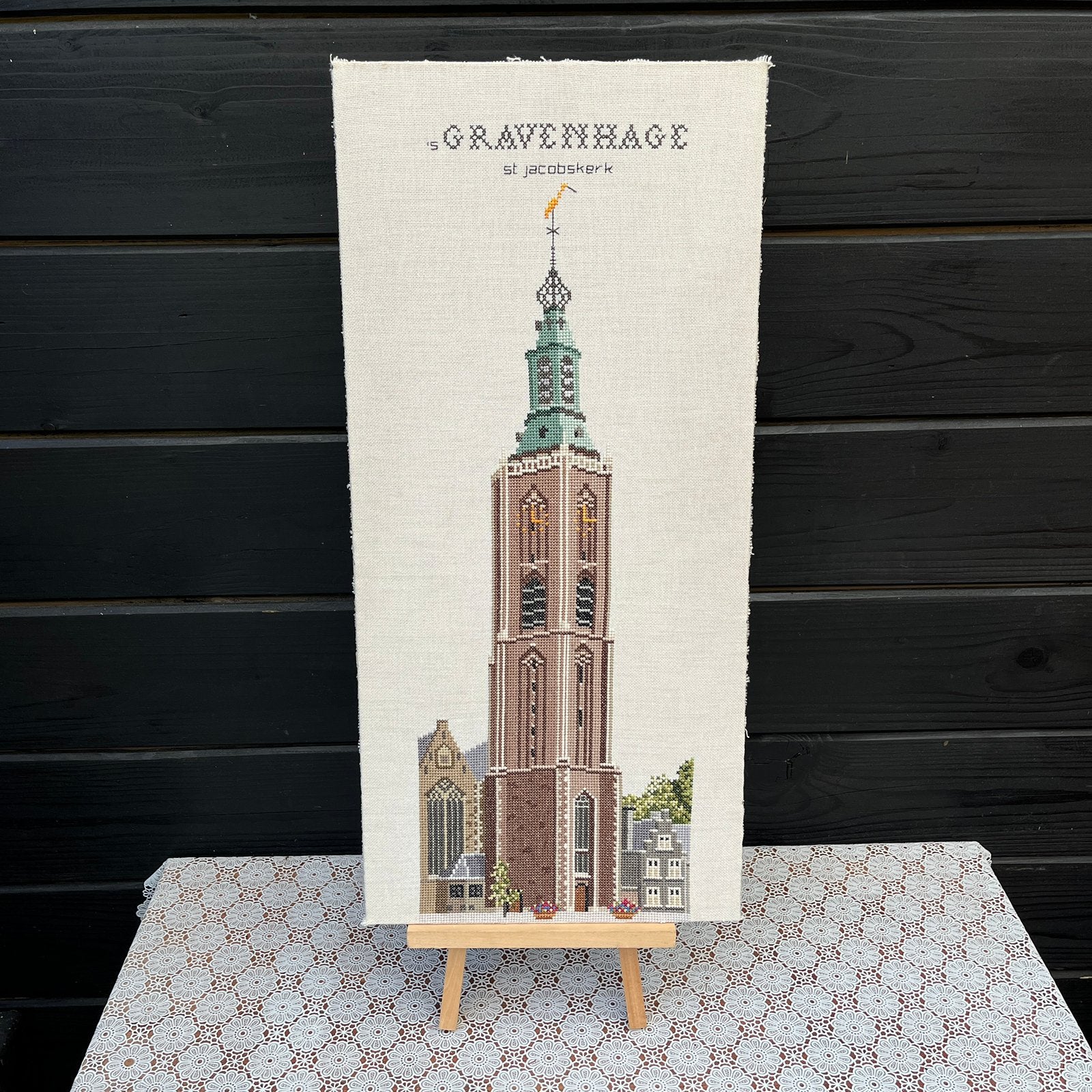 Vintage borduurwerk van de st. Jacobskerk in Den Haag, 1980 tot heden, Ophalen of Verzenden, Zo goed als nieuw, Gebouw