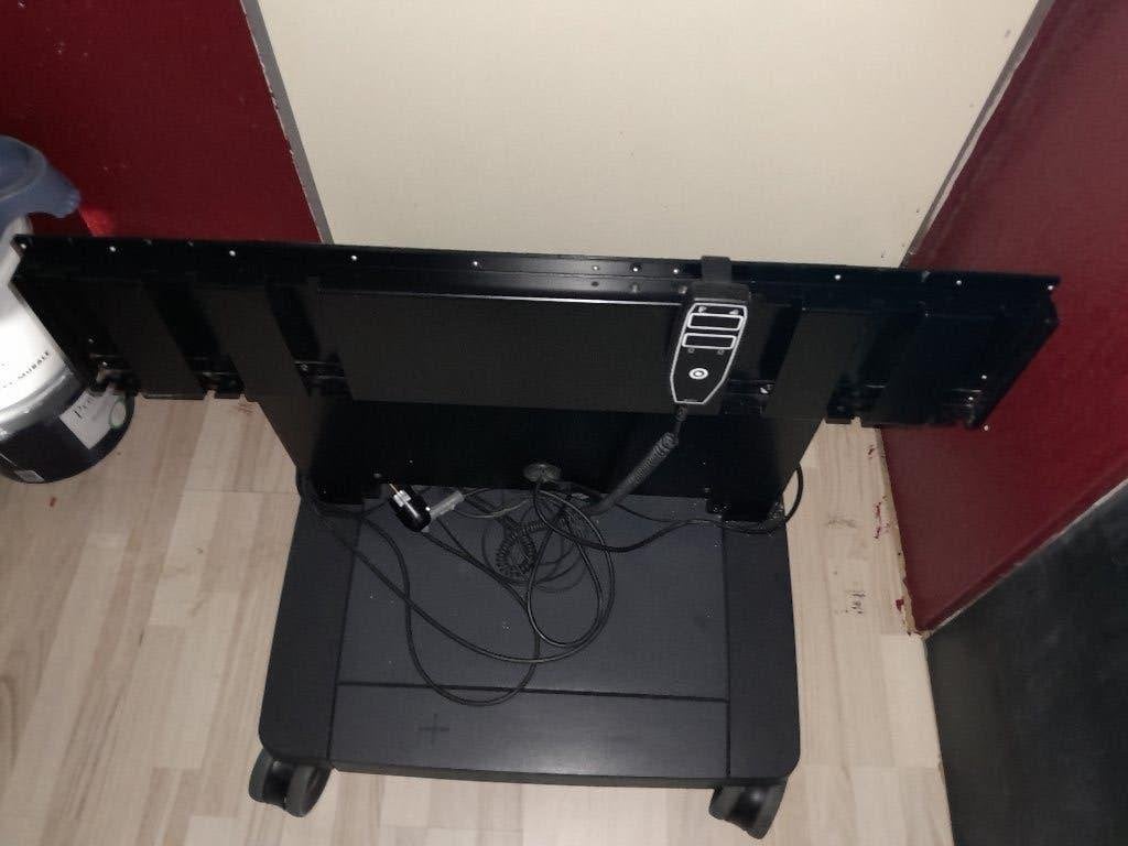 Elektrisch verrijdbaar lift voor tv of beeldscherm, Ophalen, Gebruikt