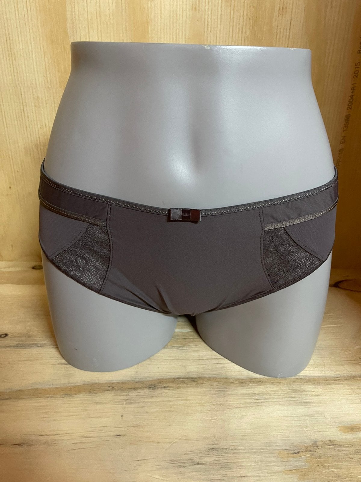 Chantelle slip 42 model 1923, Verzenden, Bruin, Slip