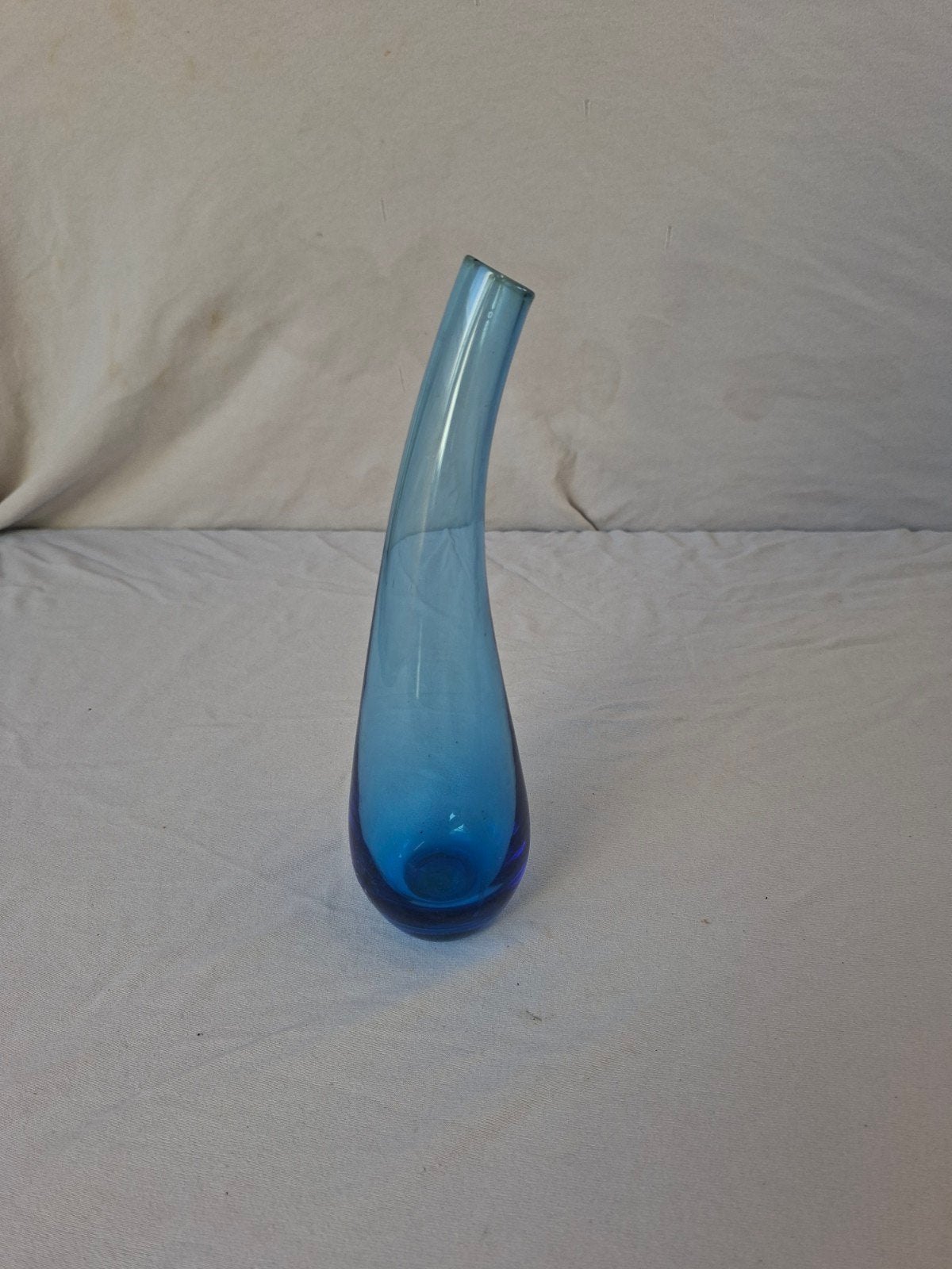 HANDMADE QUALITY Blauwe Glazen Vaas, Antiek en Kunst, Ophalen