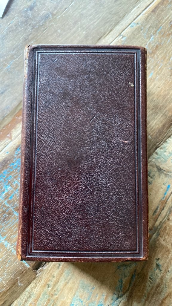 bijbel 150 jaar oud, Antiek en Kunst, Antiek | Boeken en Bijbels, Ophalen of Verzenden